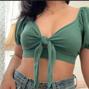 Wild Fable Women's Green Crop Top Front Knot Detail Puffy SleevesSize Large